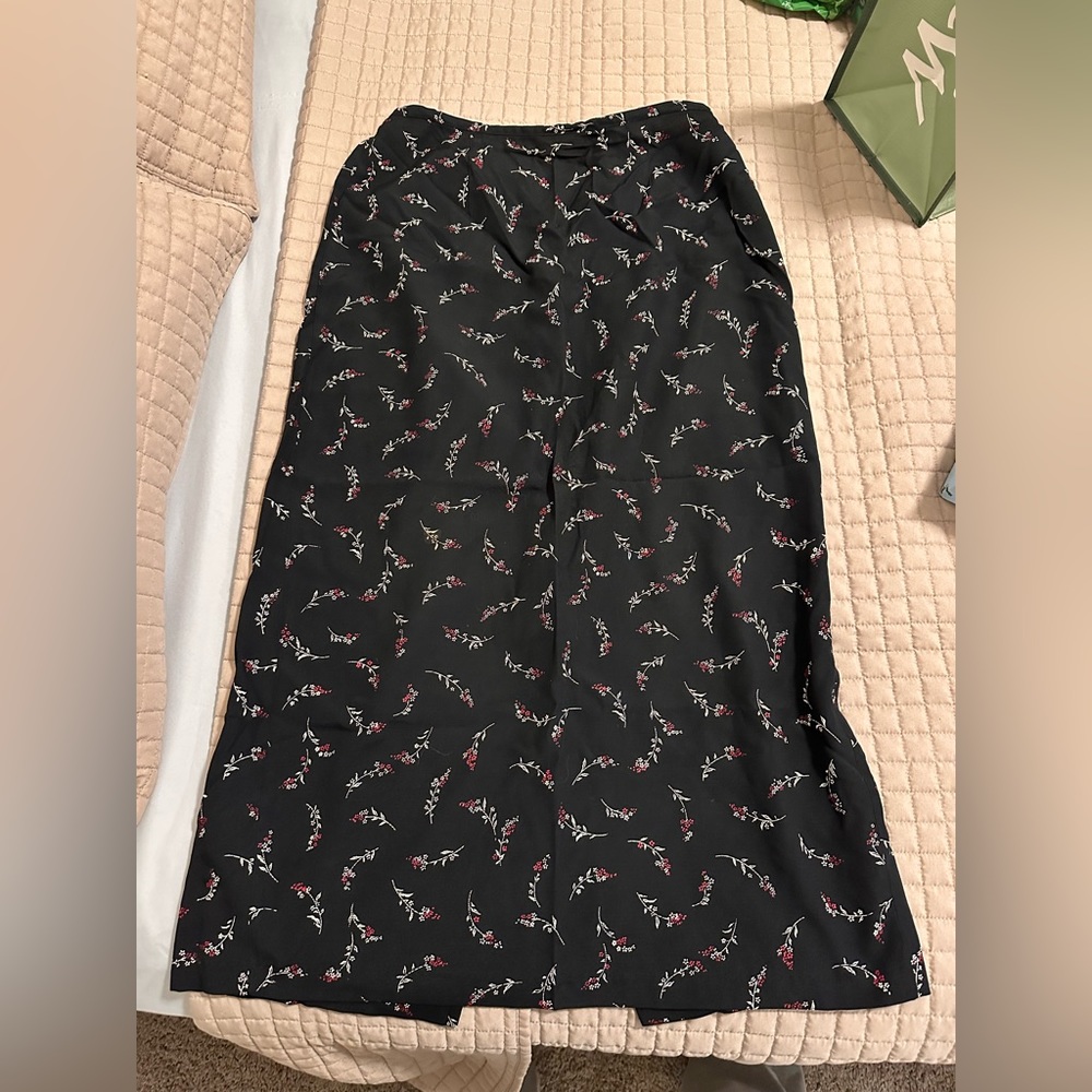 VINTAGE STUDIO Brand  patterned floral maxi skirt  Size Medium